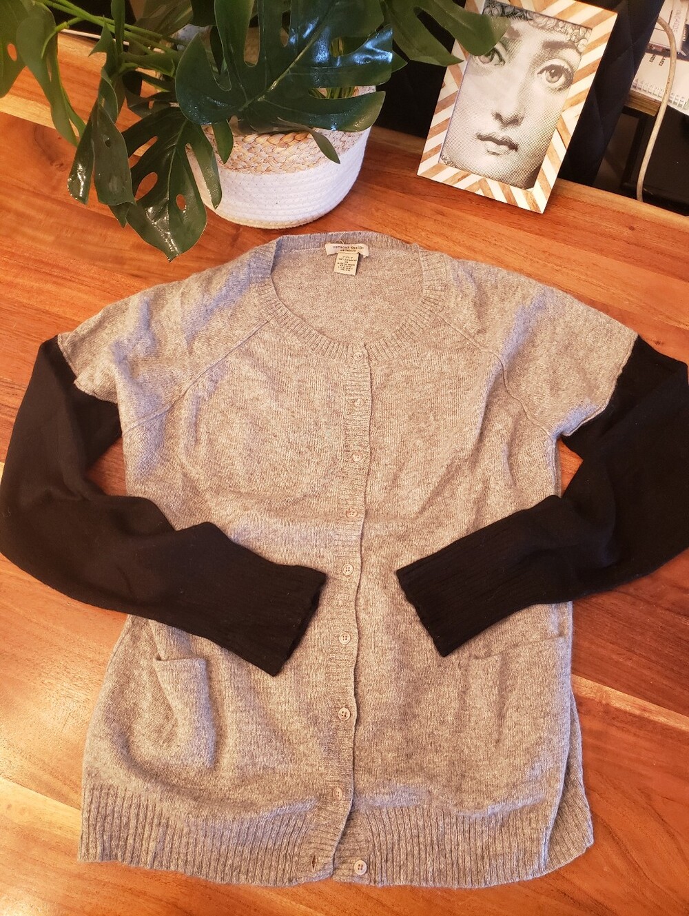 Vertical Design 2-Ply Pure Cashmere Cardigan Two Tone Quiet Luxury NWOT